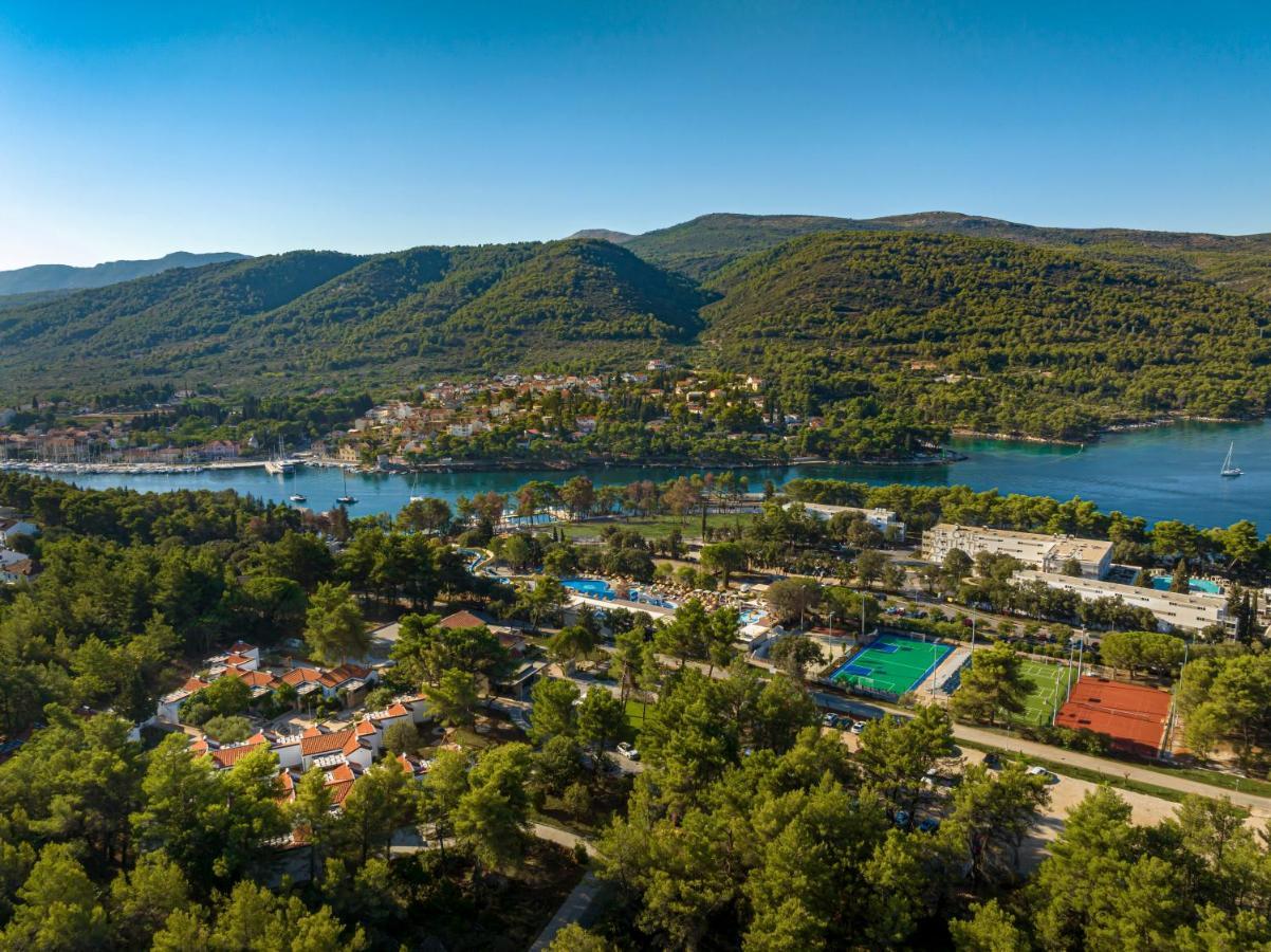 Valamar Amicor Resort Stari Grad  Exterior photo